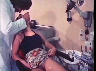 Classic porn scene in the dentist's office